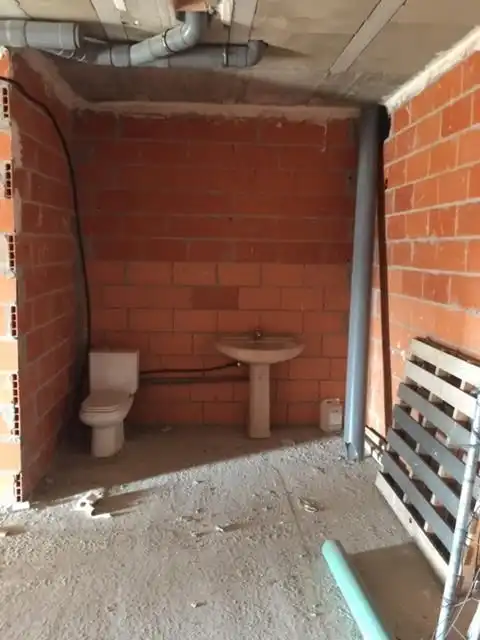 Badezimmer von Geschaftsraum zum Verkauf in Ávila