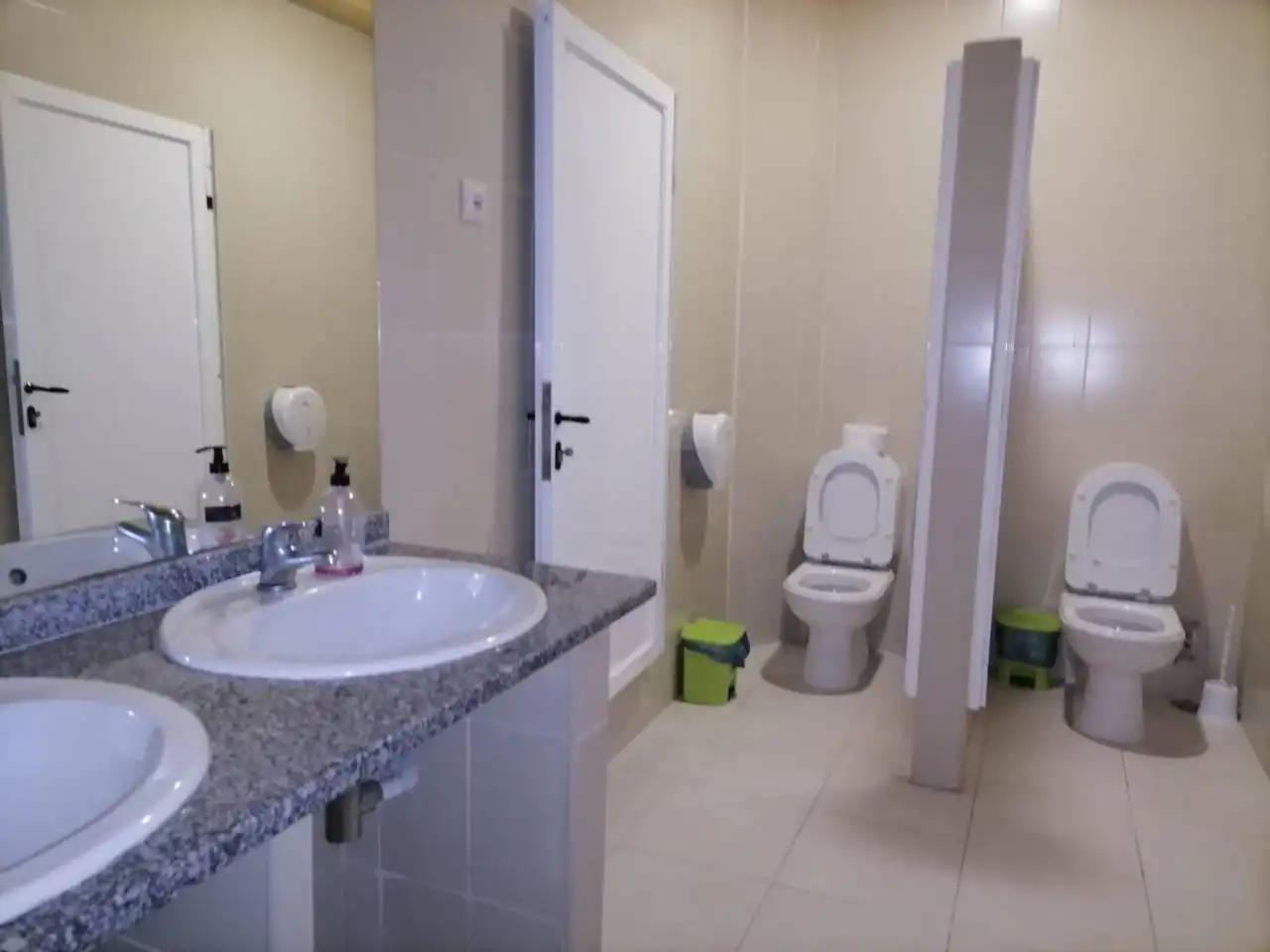Bathroom of Buildings for sale in Fuentes de Oñoro