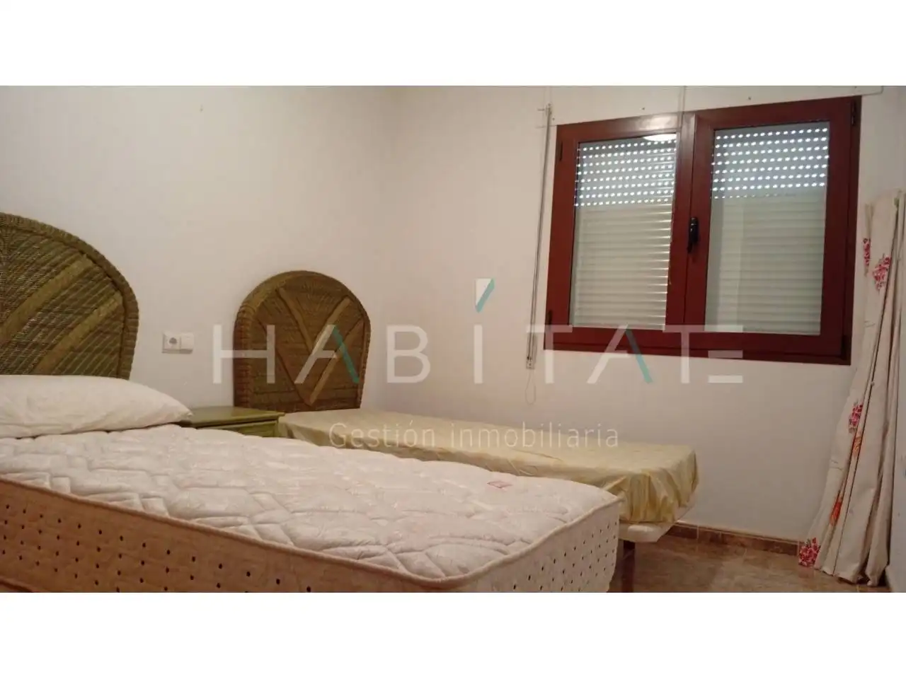 Habitación de Ático en venta en Pilar de la Horadada con Aire acondicionado, Terraza y Amueblado