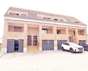 Vista exterior de Casa o xalet en venda en Calvarrasa de Arriba amb Terrassa