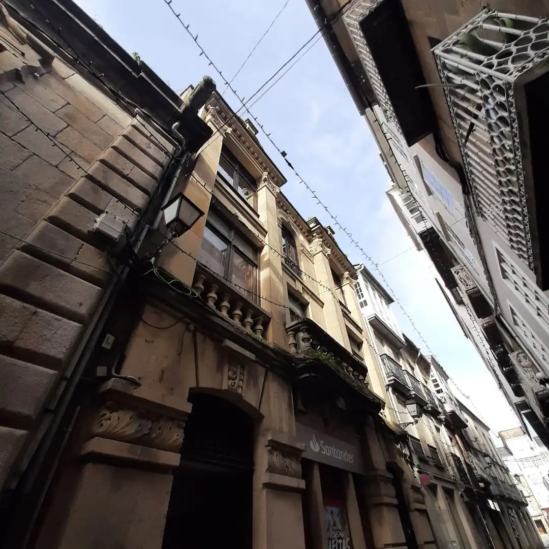 Vista exterior de Pis en venda en Viveiro amb Terrassa