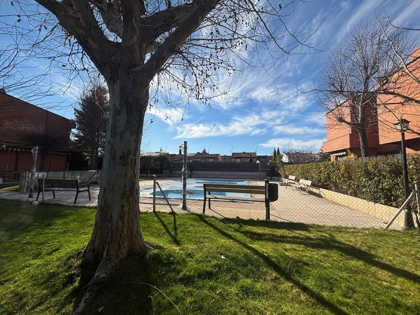Piscina de Casa adosada en venda en Rivas-Vaciamadrid amb Calefacció, Jardí privat i Parquet