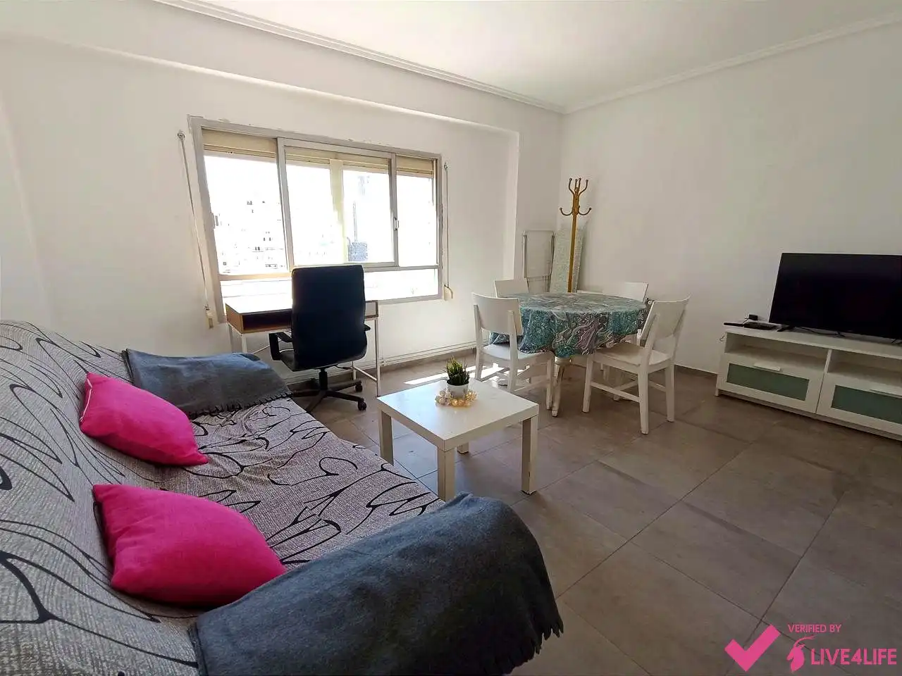 Living room of Flat for share in Valencia  with Heating and Furnished
