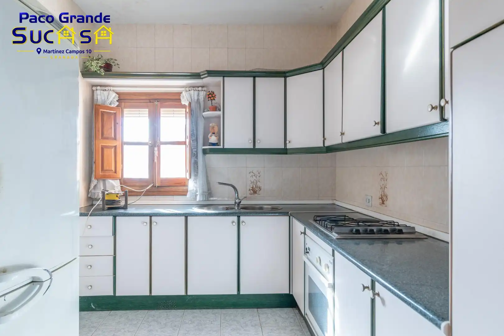 Cocina de Casa o chalet en venta en Vegas del Genil con Calefacción, Jardín privado y Terraza
