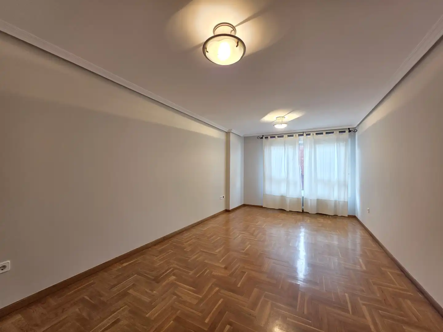 Living room of Flat for rent in Siero  with Heating, Parquet flooring and Storage room