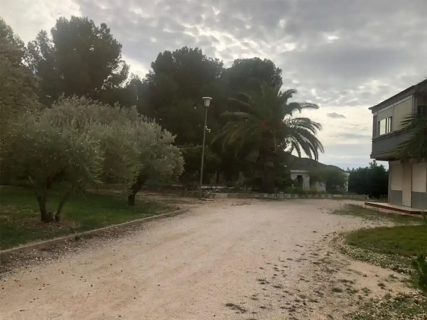 Piso en venta en Petrer con Jardín privado, Piscina y Balcón