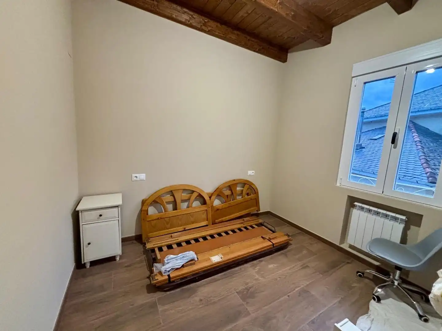 Habitación de Apartamento de alquiler en Castropodame con Terraza y Amueblado
