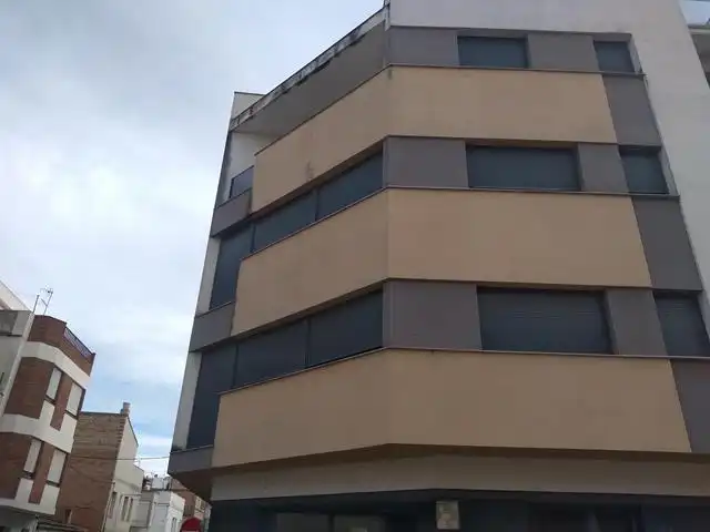 Einzelparkplatz zum Verkauf in Castelar, imagen 4