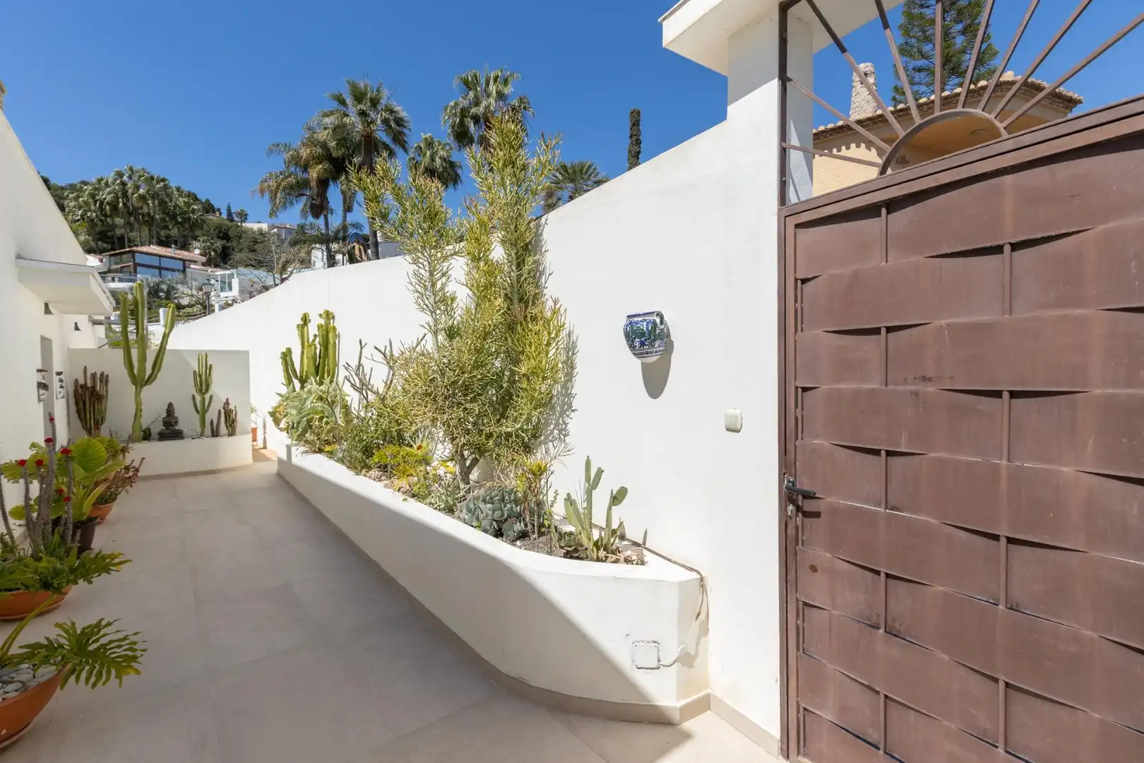 Jardí de Casa o xalet en venda en Salobreña amb Aire condicionat, Jardí privat i Piscina