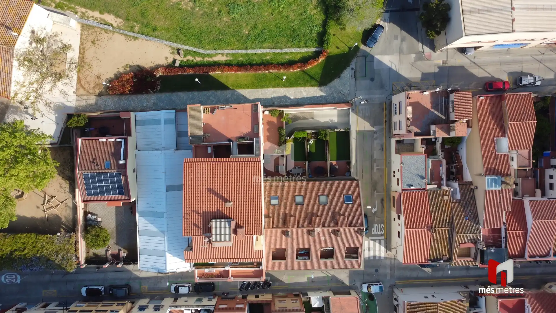 Exterior view of Houses for sale in El Masnou  with Heating, Private garden and Storage room