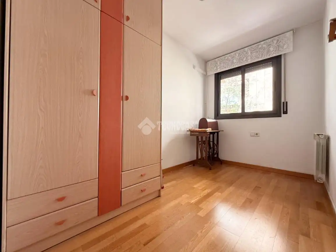 Bedroom of Flat for sale in Sant Boi de Llobregat  with Air Conditioner and Heating