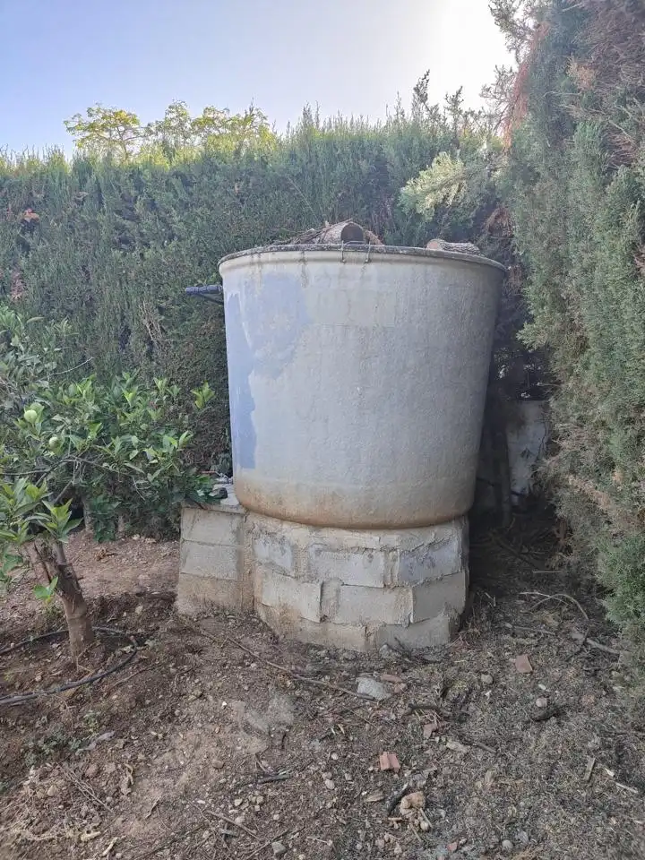 Vista exterior de Casa o xalet de lloguer en Alhaurín de la Torre amb Aire condicionat, Jardí privat i Piscina
