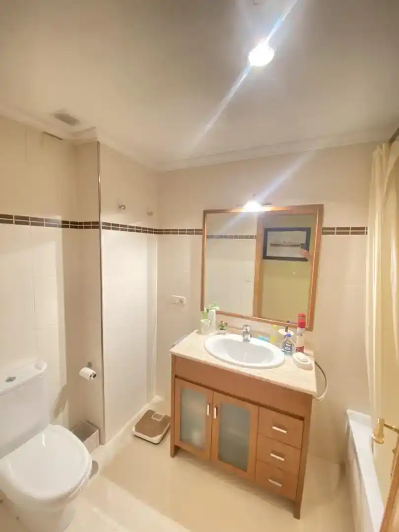 Bathroom of Flat for sale in Sanxenxo  with Balcony