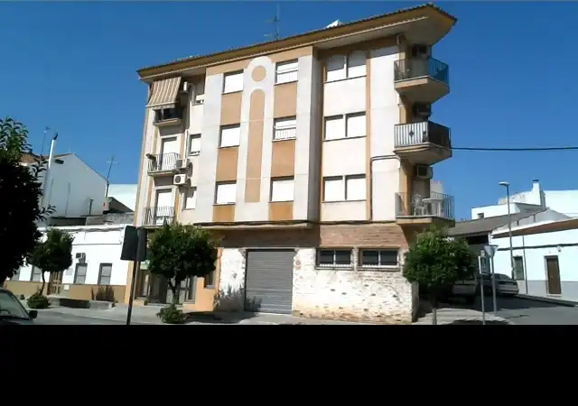 Vista exterior de Piso en venta en Baena