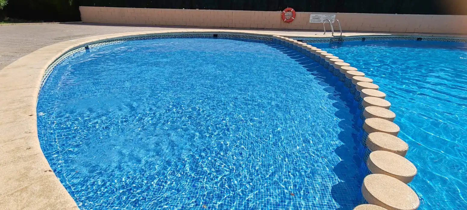 Piscina de Pis en venda en Gandia amb Aire condicionat, Calefacció i Jardí privat