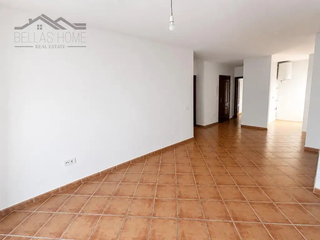 Piso en venta en Estepona con Balcón