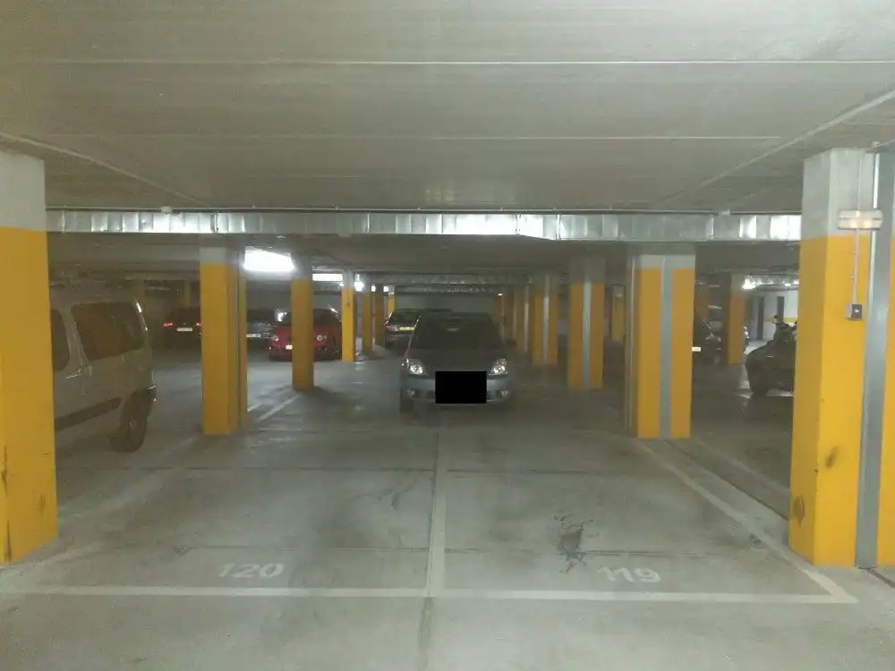 Aparcament de Garatge en venda en Huarte / Uharte, Navarra