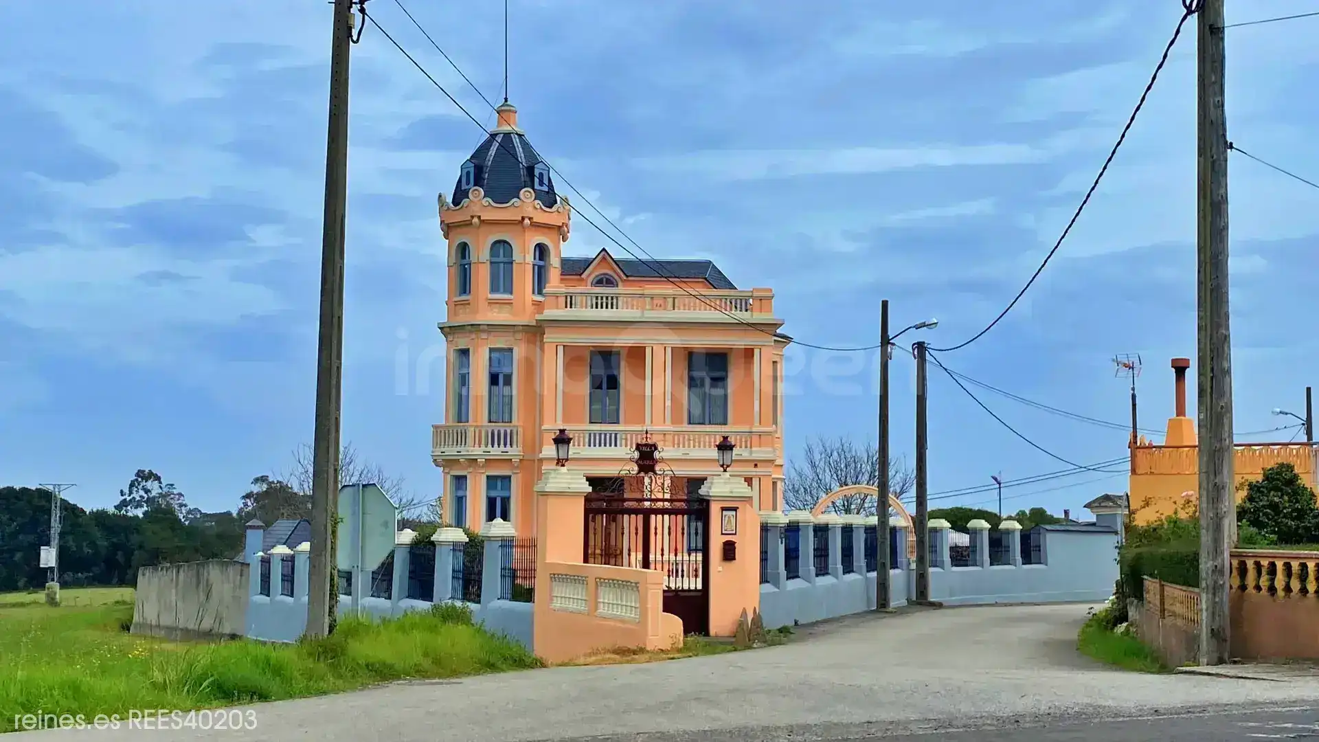 Vista exterior de Casa o chalet en venta en Barreiros con Aire acondicionado, Calefacción y Jardín privado