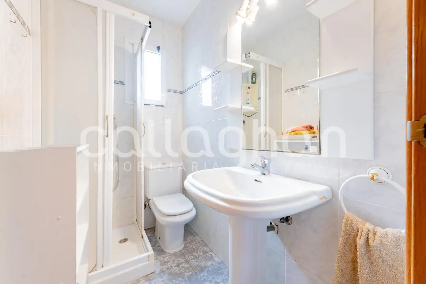 Badezimmer von Dachboden zum Verkauf in Valencia mit Klimaanlage, Heizung und Terrasse