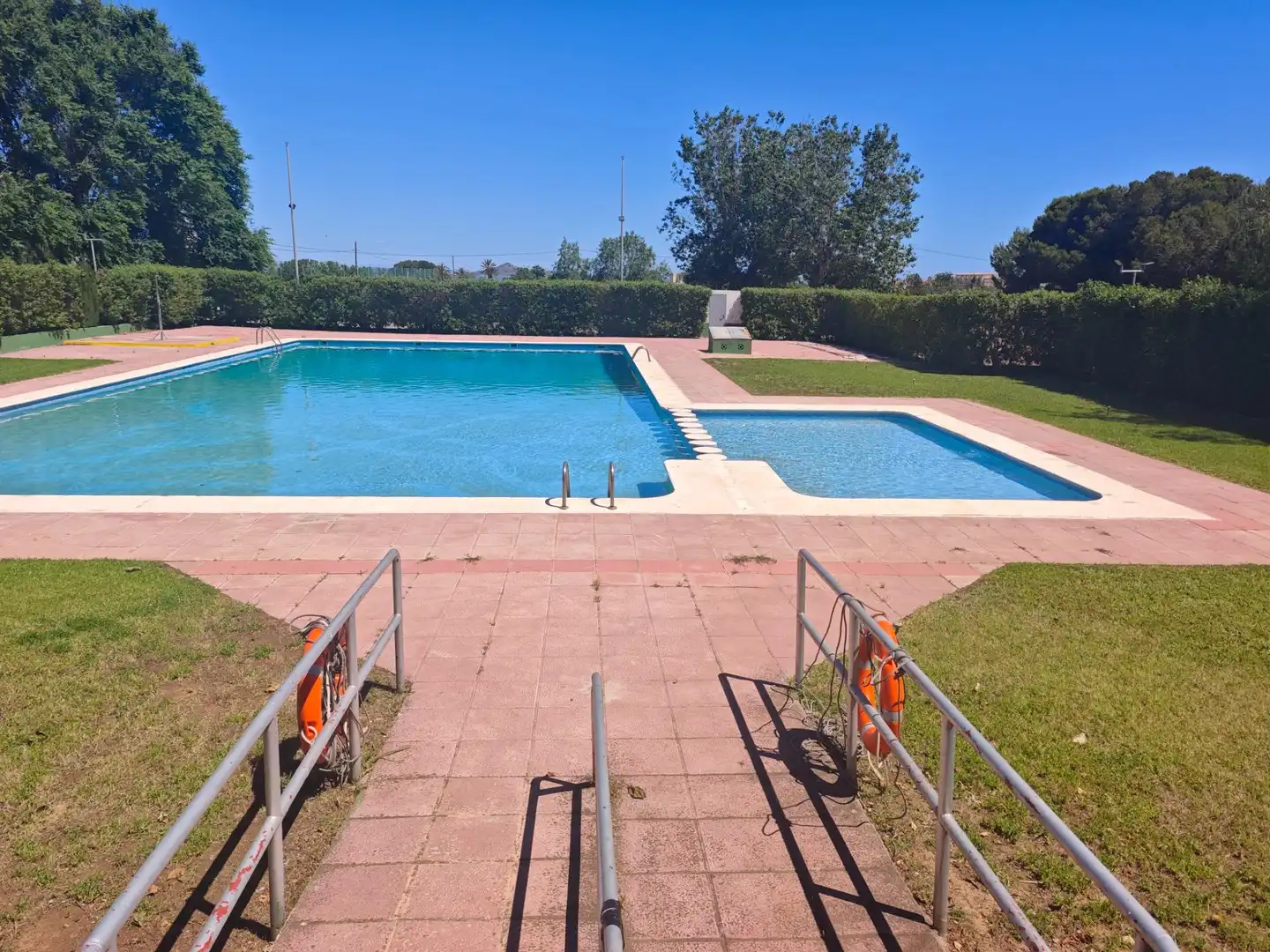 Piscina de Casa o xalet en venda en Cartagena amb Jardí privat, Terrassa i Moblat