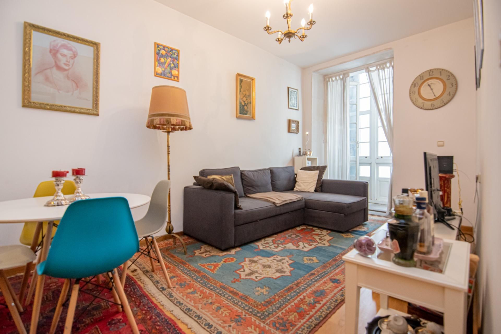 Sala d'estar de Pis en venda en A Coruña Capital  amb Parquet