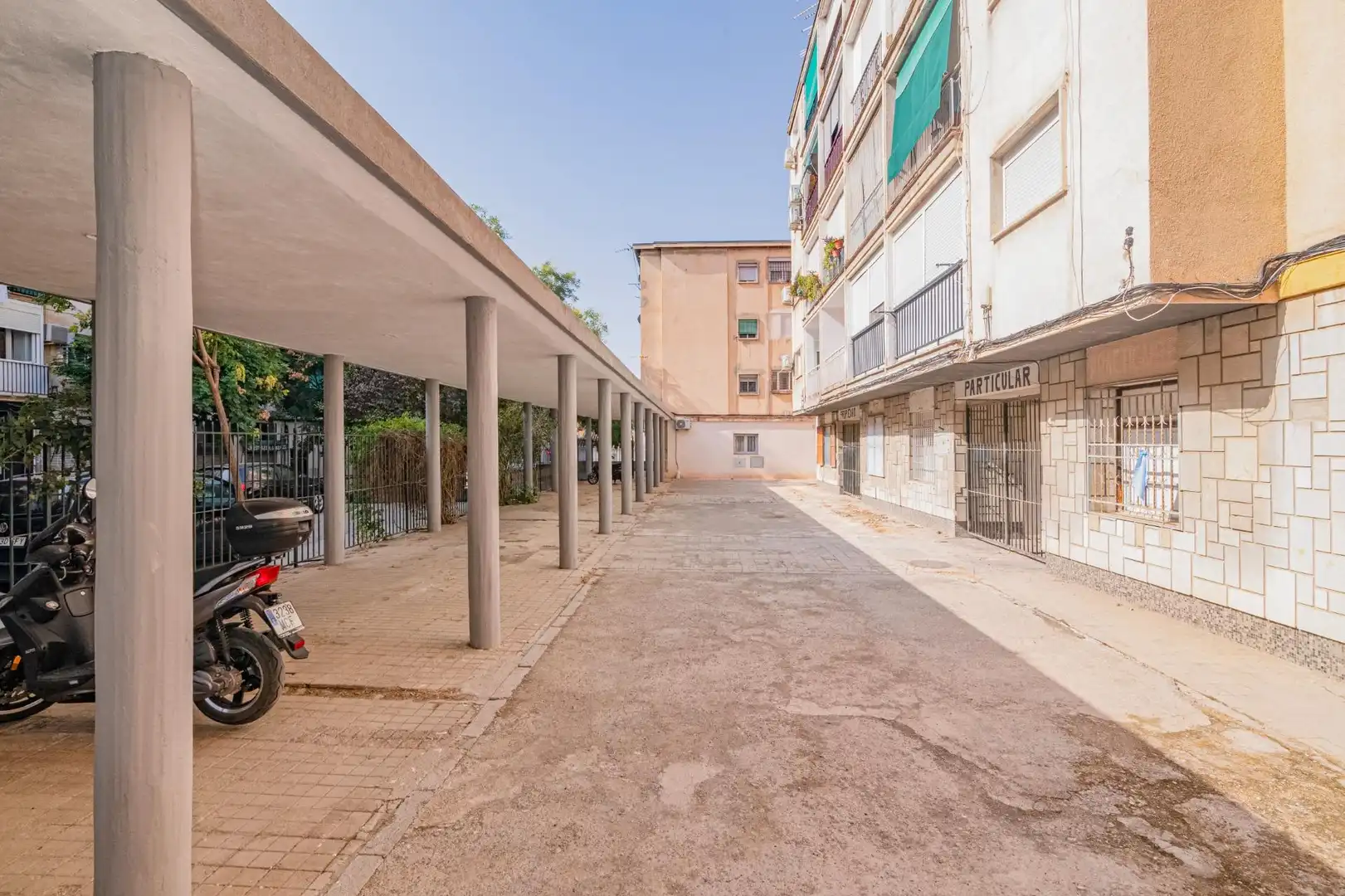 Parking of Flat for sale in Granada  with Air Conditioner and Balcony