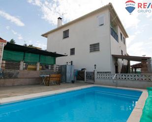 Piscina de Casa o xalet en venda en El Casar de Escalona amb Aire condicionat, Terrassa i Piscina