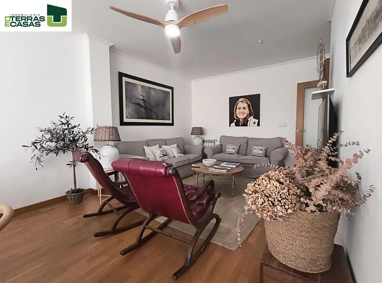 Living room of Flat for rent in Bueu  with Air Conditioner, Heating and Furnished