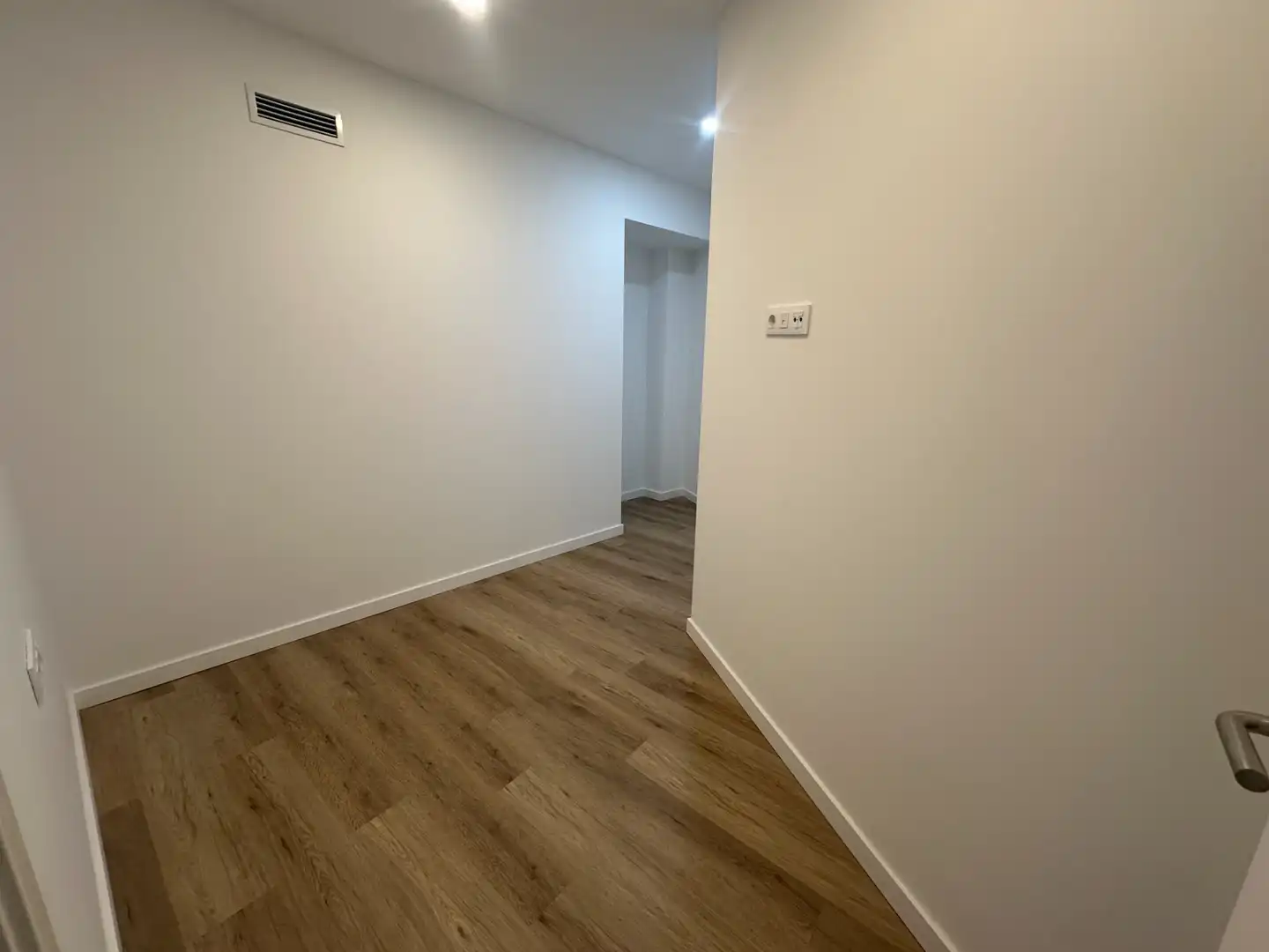 Planta baja en venta en Vilanova i la Geltrú con Aire acondicionado, Calefacción y Parquet