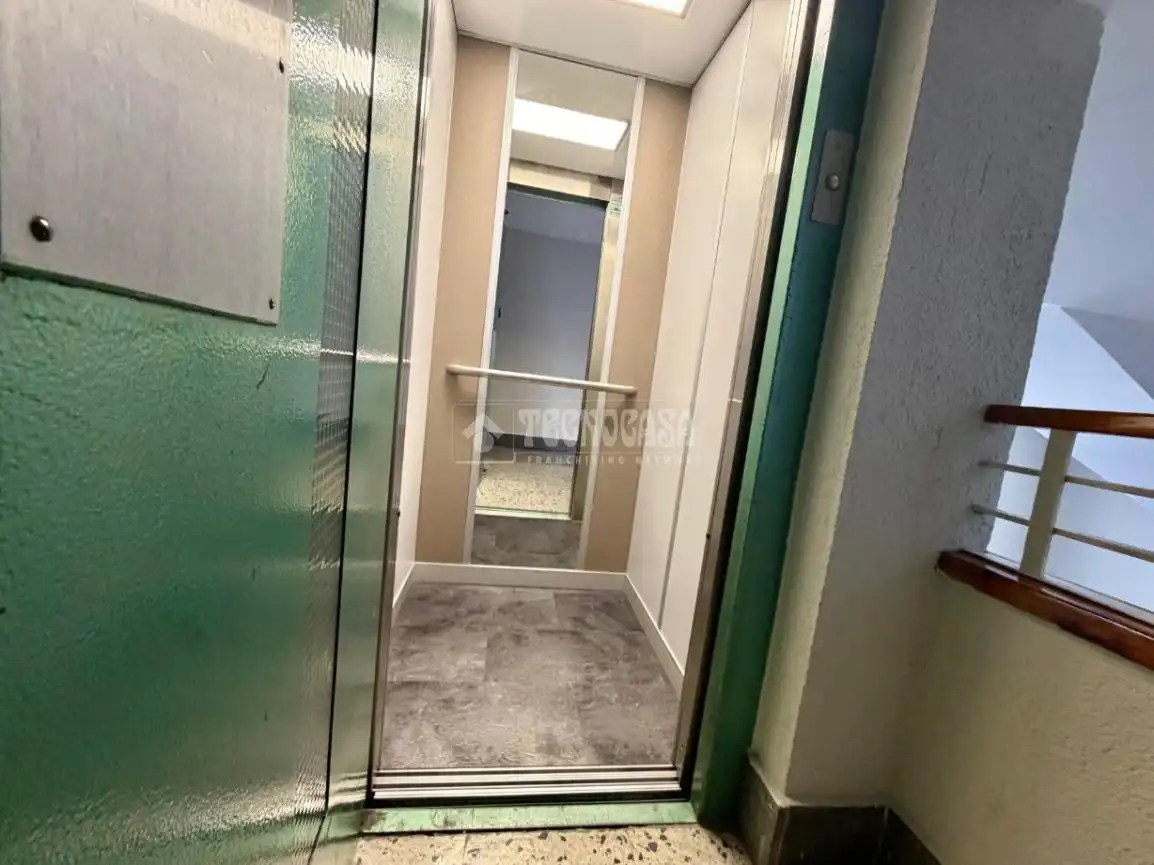 Pis en venda en León Capital  amb Calefacció, Traster i Balcó