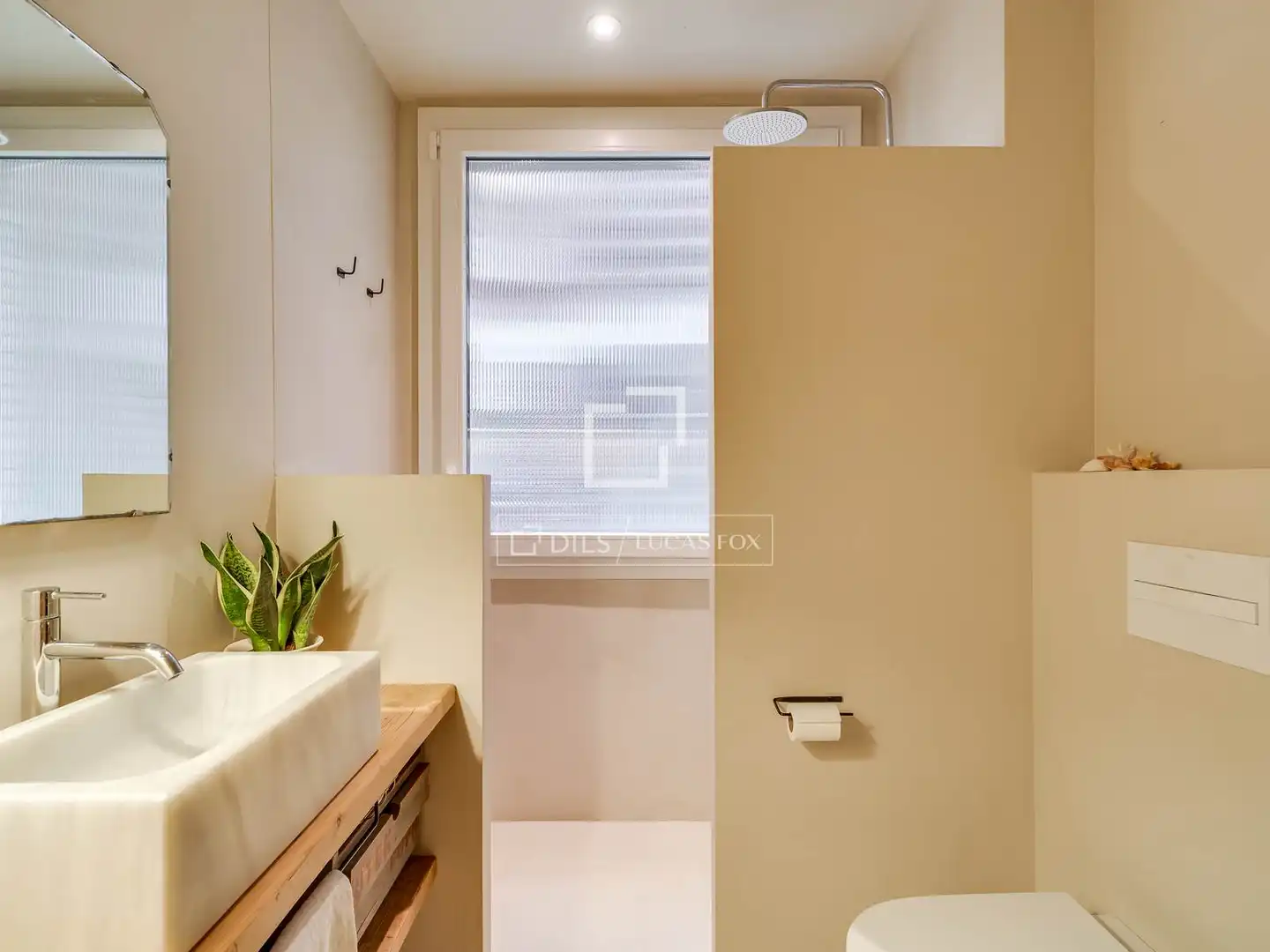 Baño de Piso en venta en Barcelona con Aire acondicionado, Calefacción y Terraza