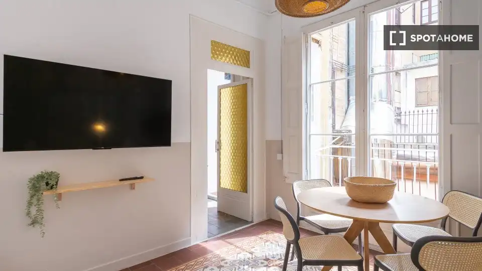 Dining room of Flat for share in Barcelona  with Air Conditioner, Heating and Furnished