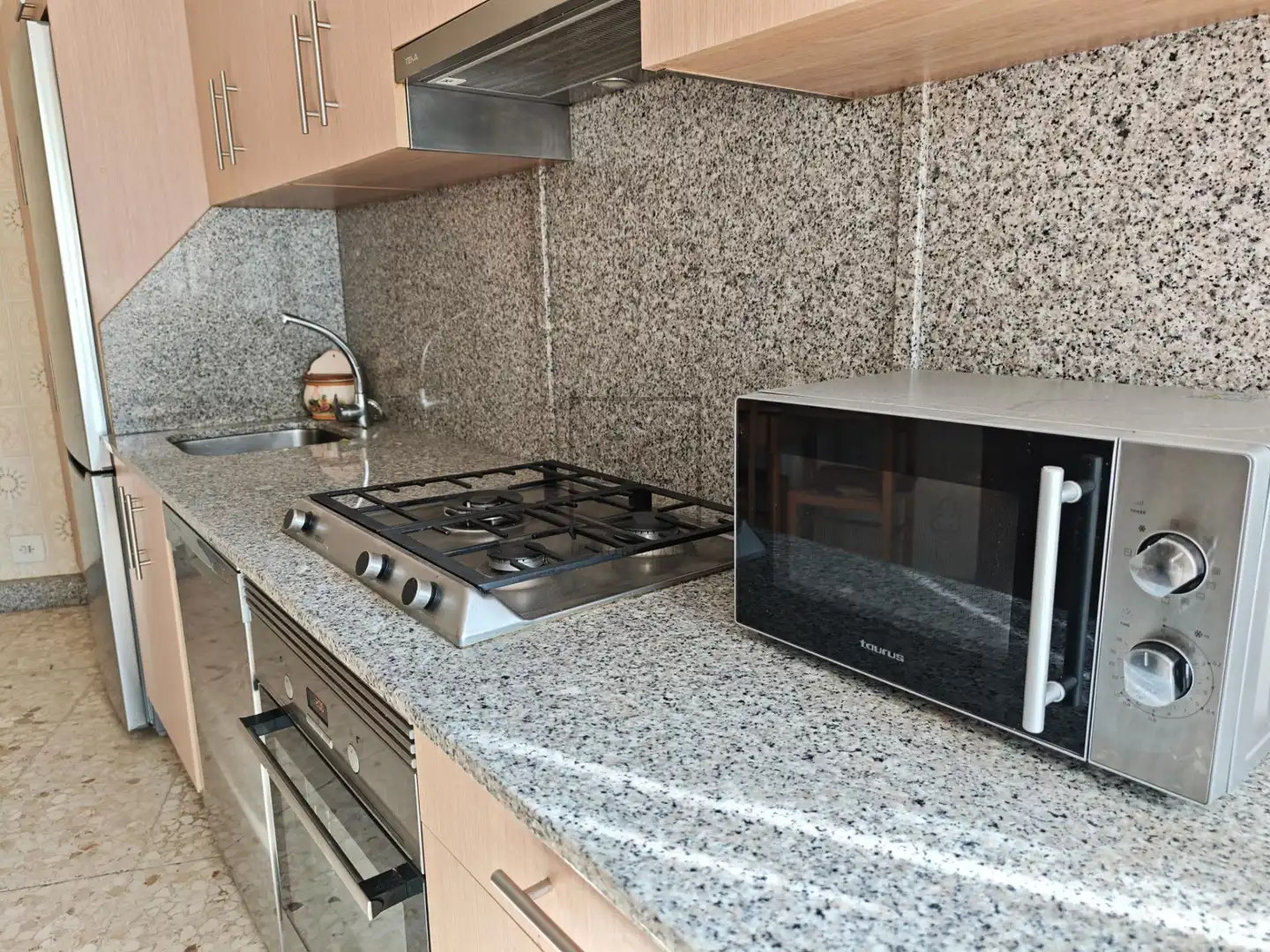 Cocina de Piso en venta en Ferrol con Calefacción, Trastero y Amueblado