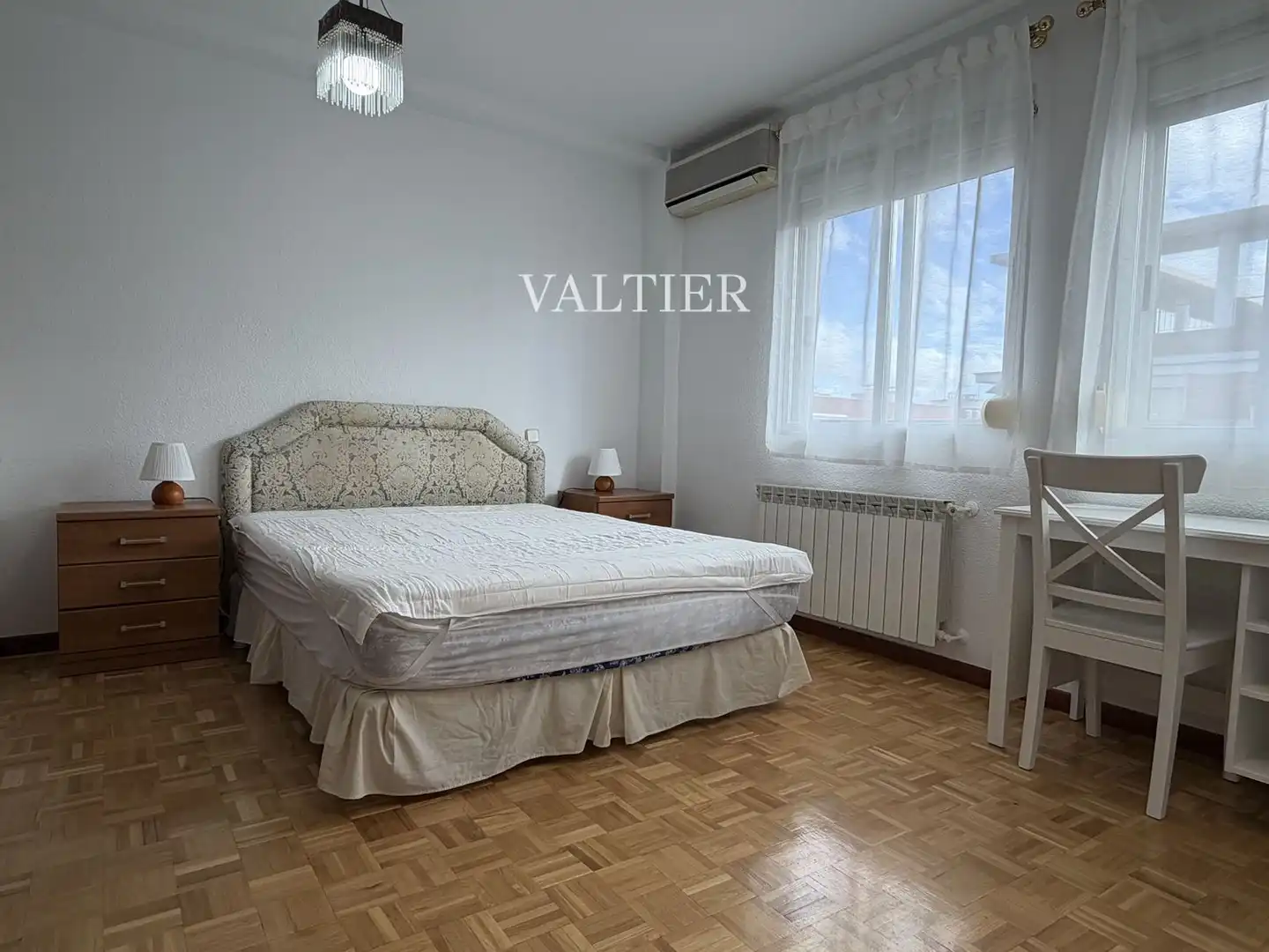Bedroom of Attic for rent in Madrid  with Air Conditioner, Terrace and Furnished