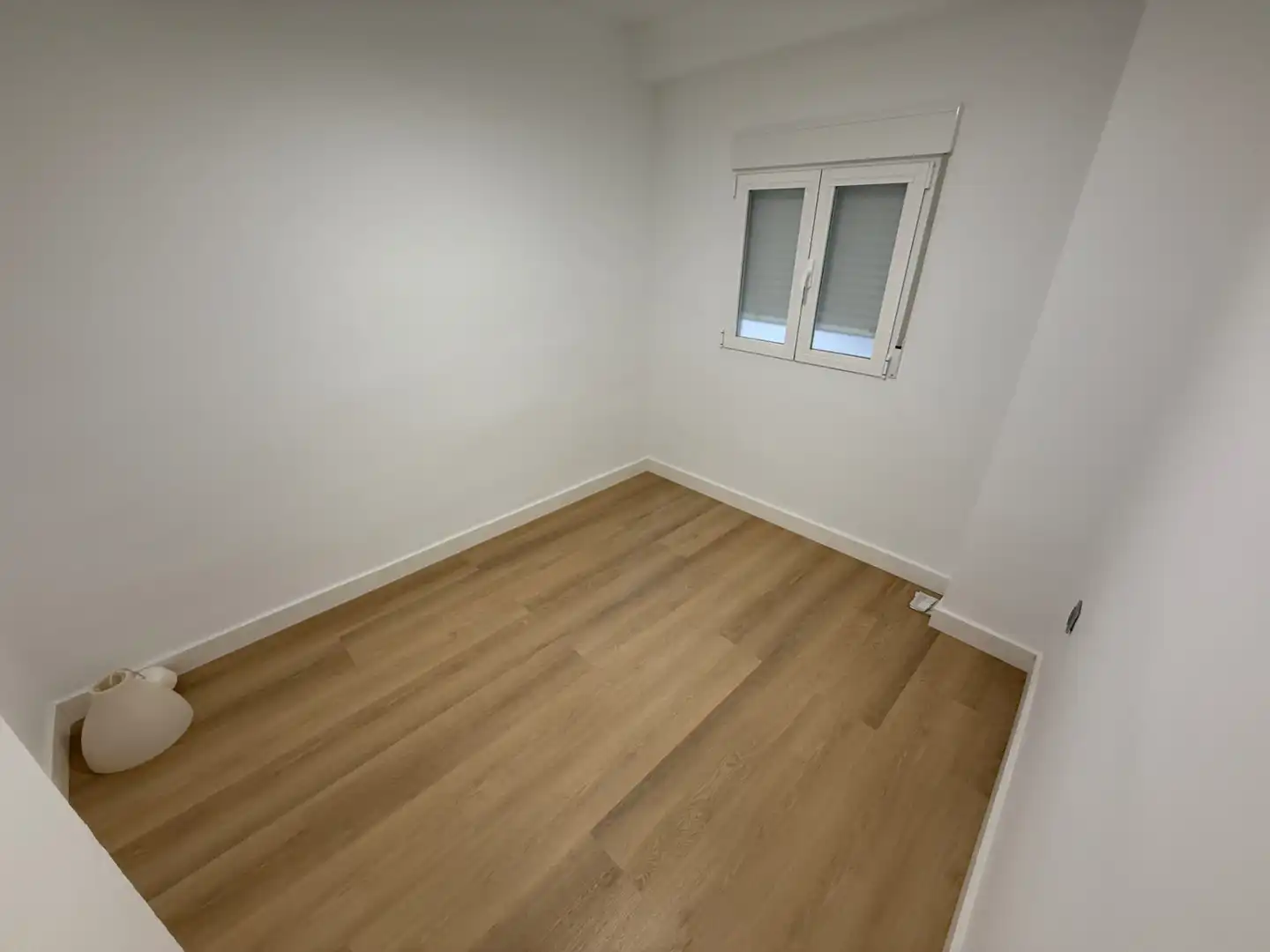 Habitación de Piso de alquiler en Jaén con Aire acondicionado, Calefacción y Amueblado