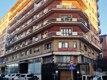 Flat with balcony to rent in JOSE MARIA PEREDA