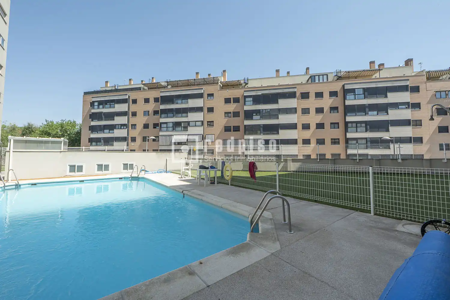 Piscina de Piso en venta en Valdemoro con Aire acondicionado, Calefacción y Jardín privado