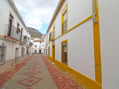 Vista exterior de Casa o xalet en venda en Cortes de la Frontera amb Terrassa