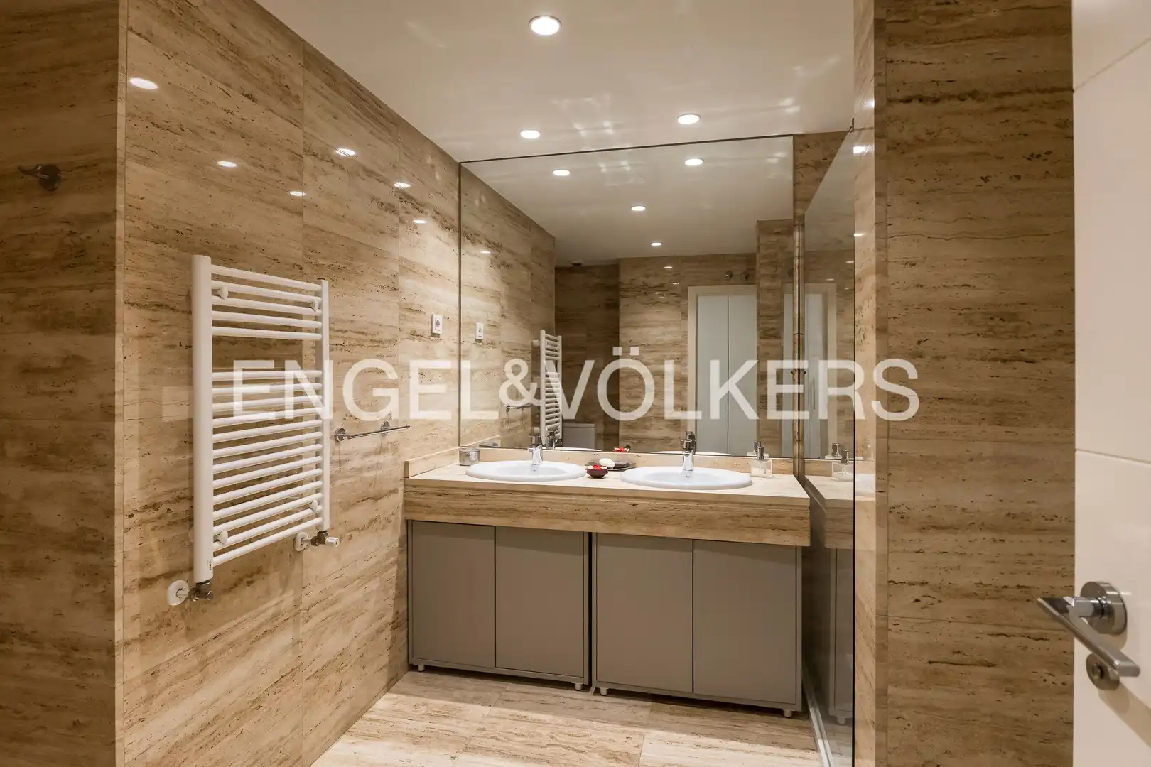 Appartamento con piscina in vendita a Encinar de los Reyes, imagen 34