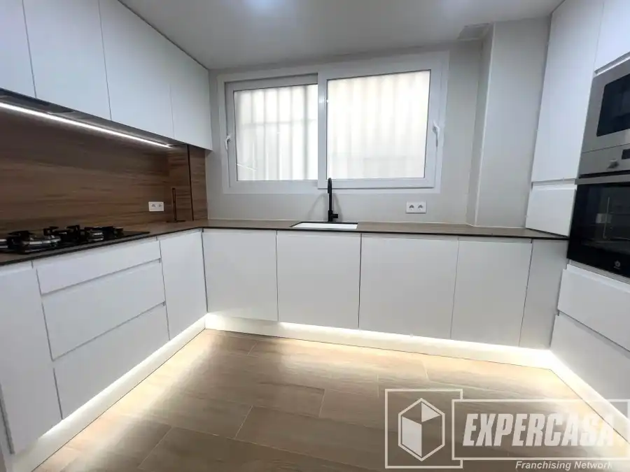 Cocina de Piso de alquiler en Catarroja con Aire acondicionado, Terraza y Amueblado