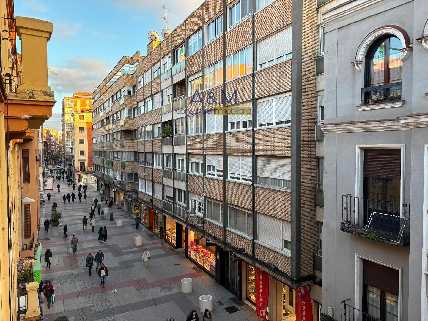 Buildings for sale in Manteria, Centro
