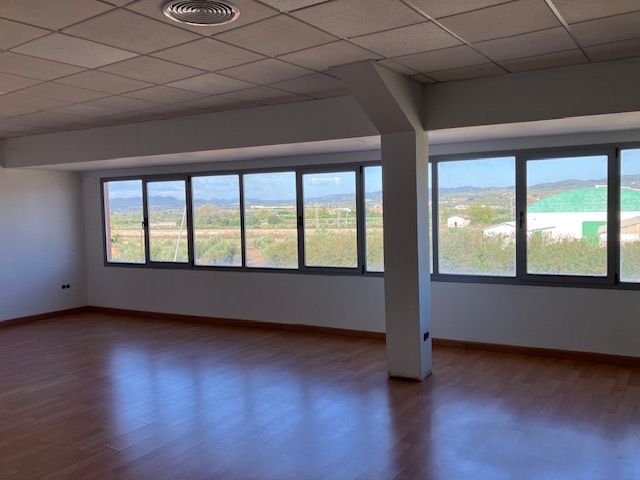 Oficina en venda en Villafranca de Córdoba