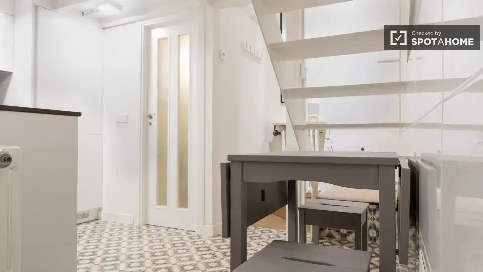 Appartamento con terrazza in affitto a Chamberí, imagen 19