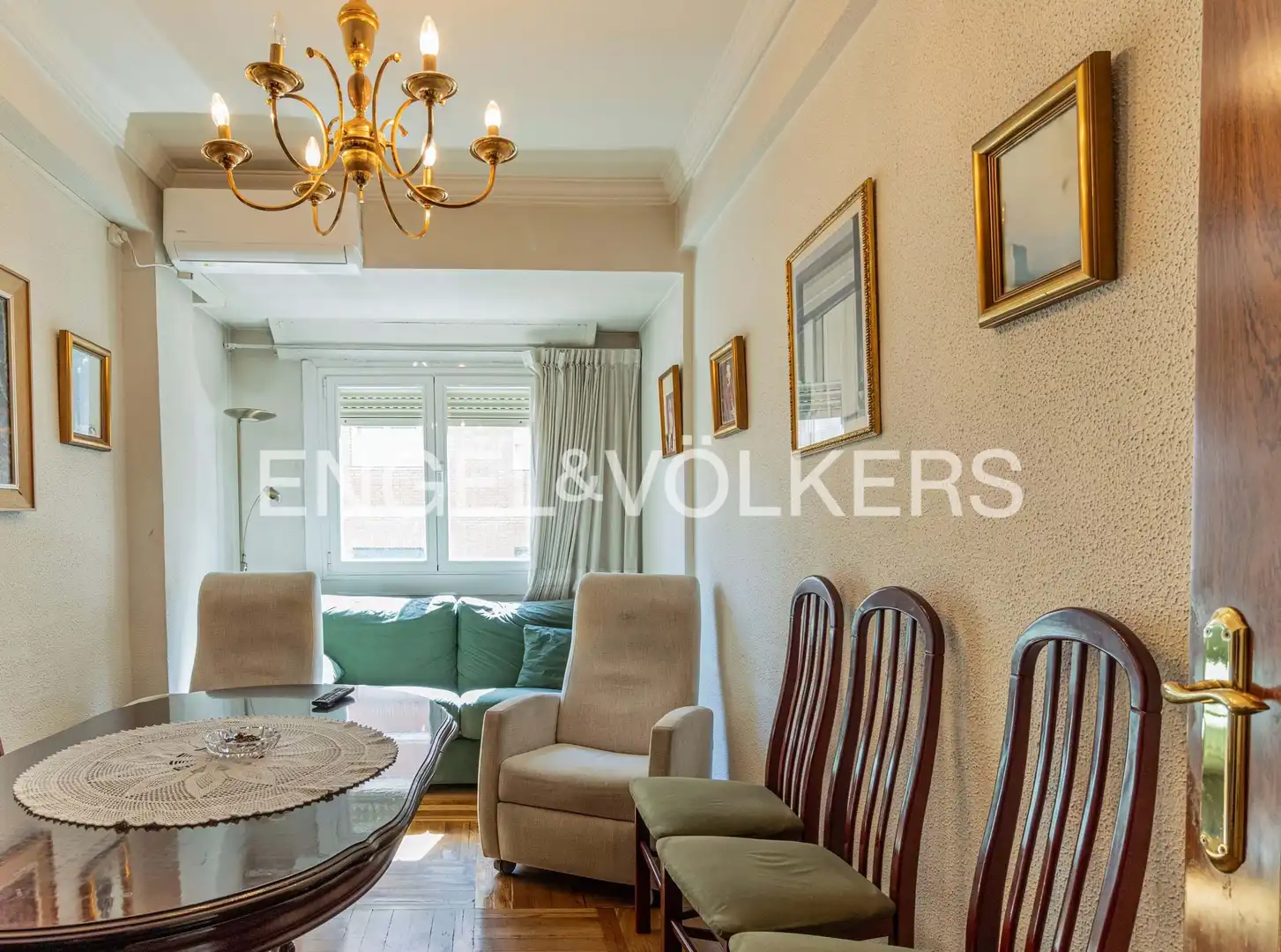 Dining room of Flat for sale in Madrid  with Air Conditioner and Heating
