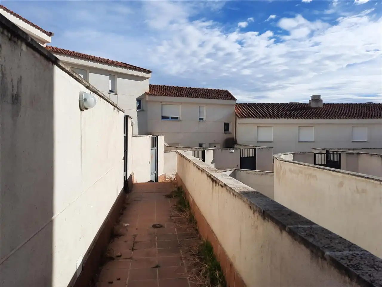 Exterior view of Houses for sale in Pezuela de las Torres  with Terrace