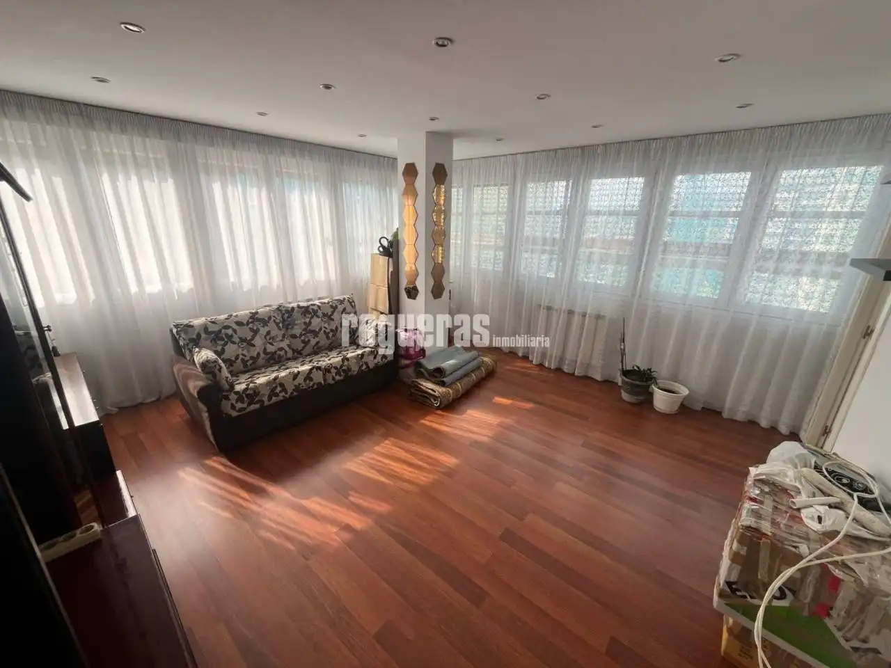 Wohnzimmer von Wohnung zum Verkauf in Castrillón mit Heizung und Abstellraum