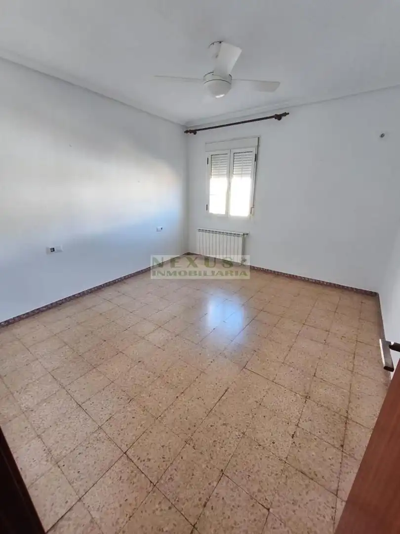 Bedroom of Flat for sale in Cáceres  with Air Conditioner and Heating