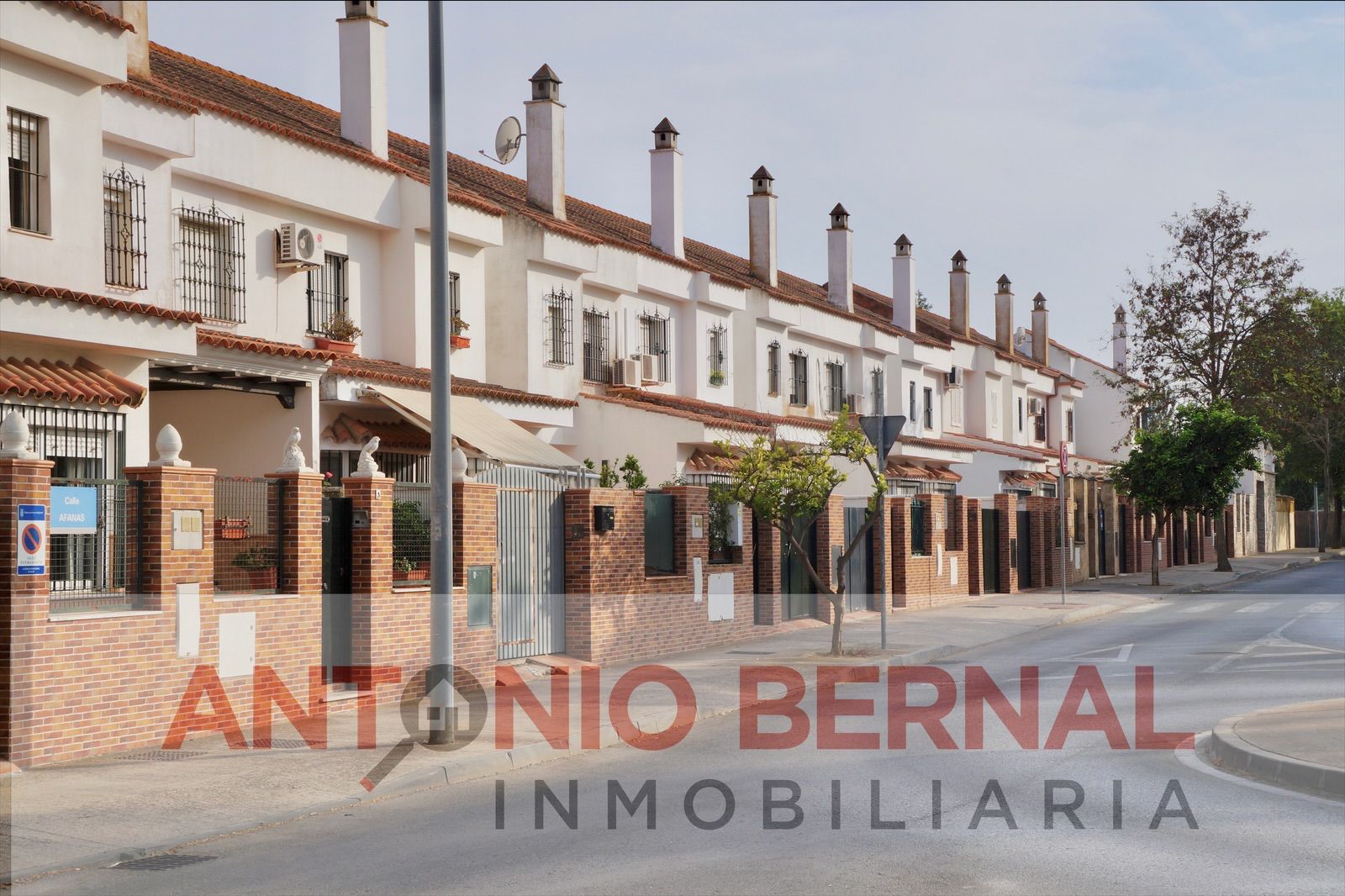 Vista exterior de Casa adosada en venda en Jerez de la Frontera
