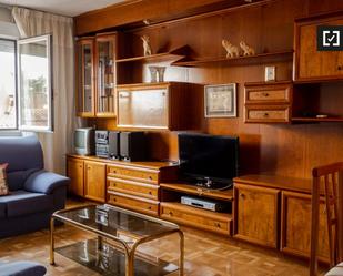 Living room of Flat to rent in  Madrid Capital  with Air Conditioner and Balcony