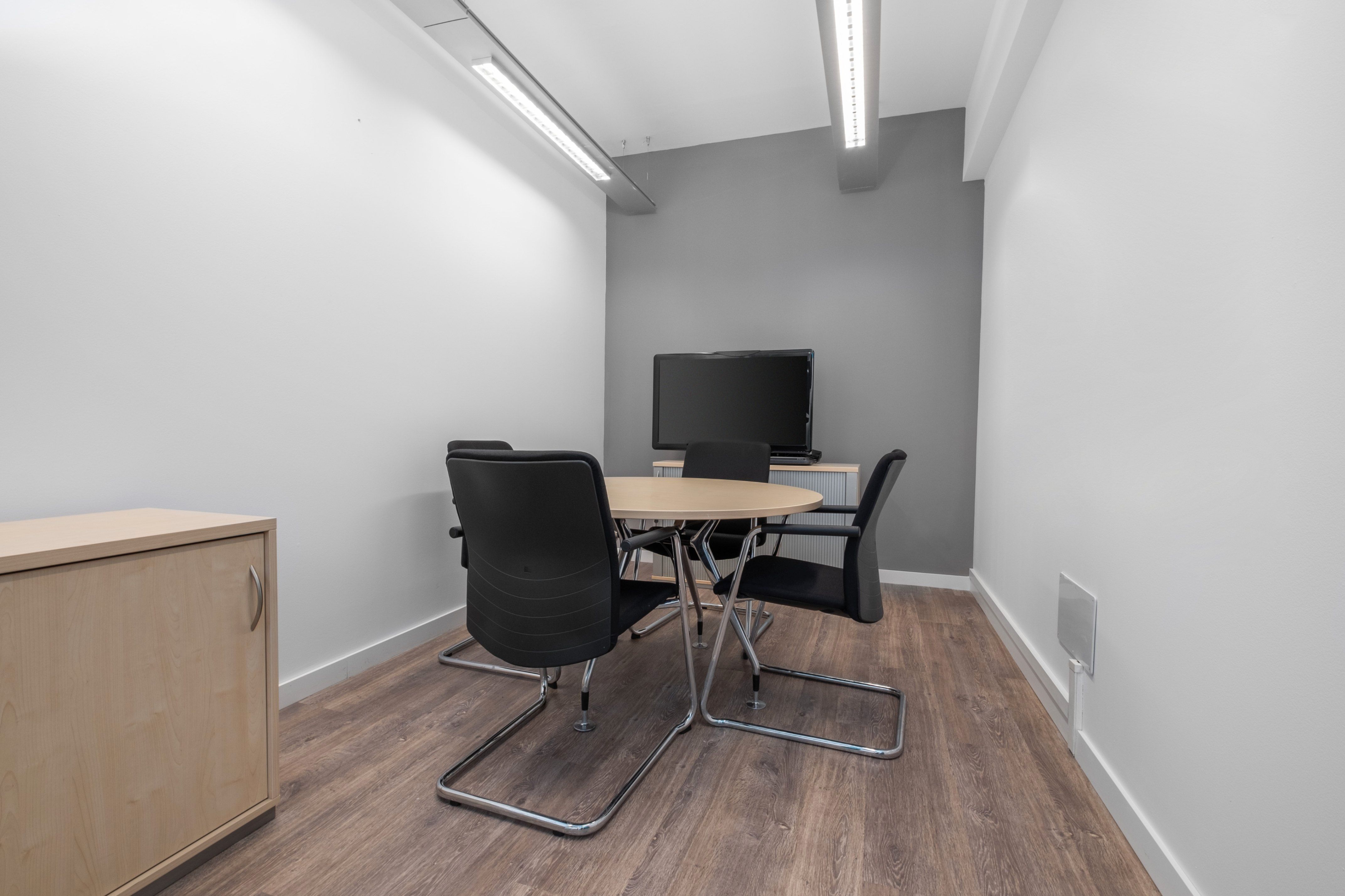 Office to rent in Bilbao   with Air Conditioner, Heating and Furnished